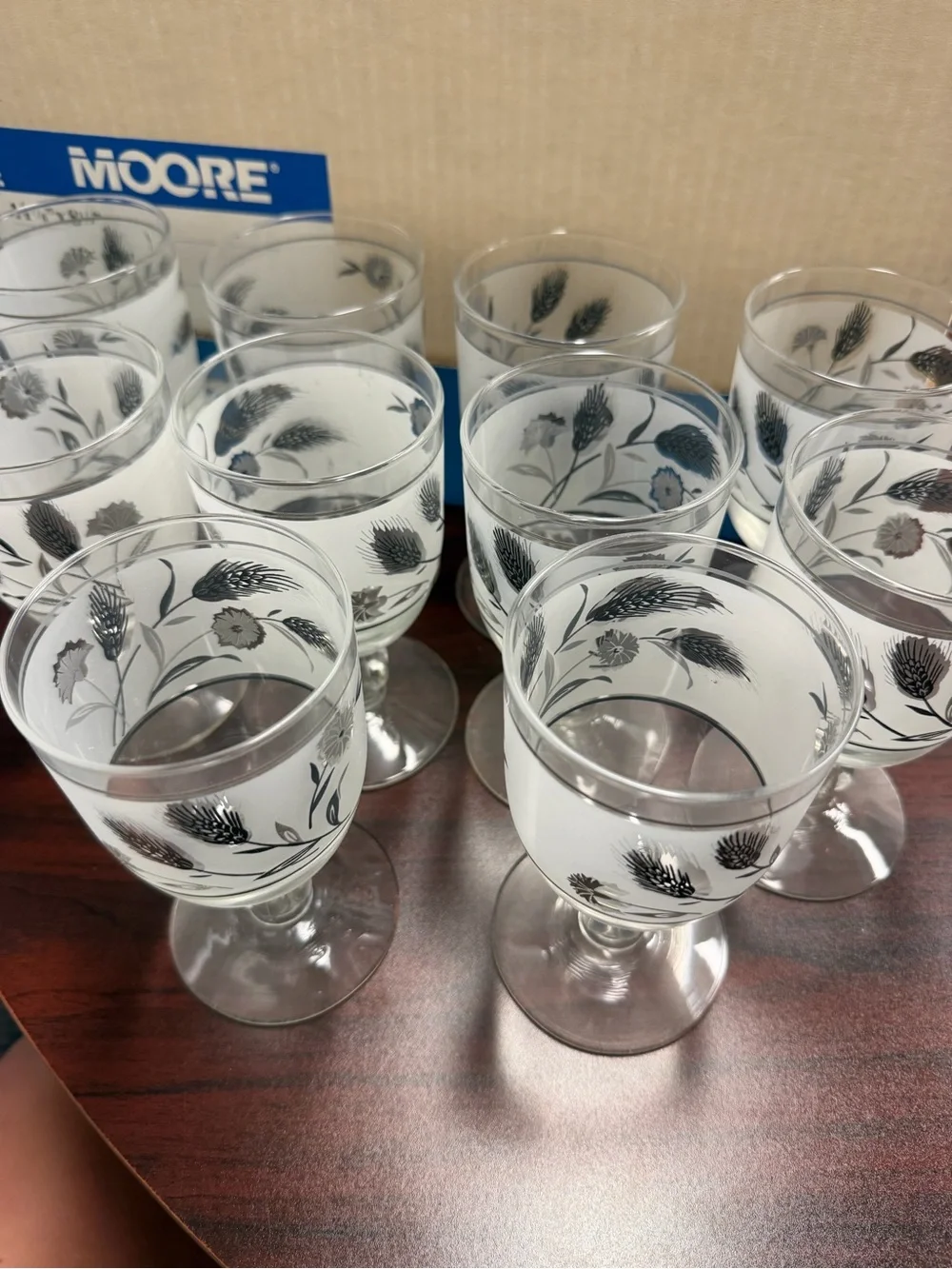 Black & White Floral Stemmed Glasses - Set of 8 Libbey Wheat pattern Vintage